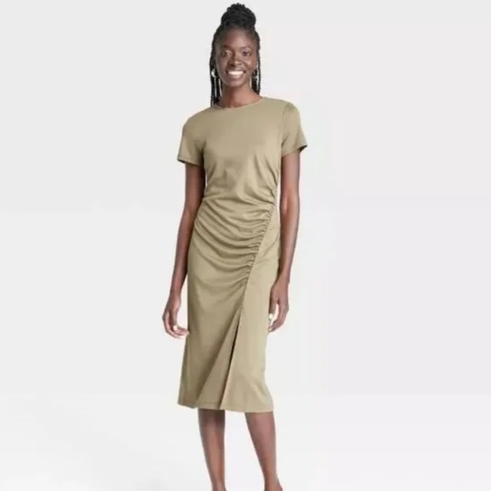 a new day NWT❗️Short Sleeve Side Ruched MIDI Dress